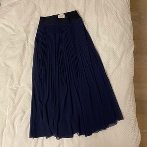 Navy Wilfred Twirl Skirt size XS Aritzia